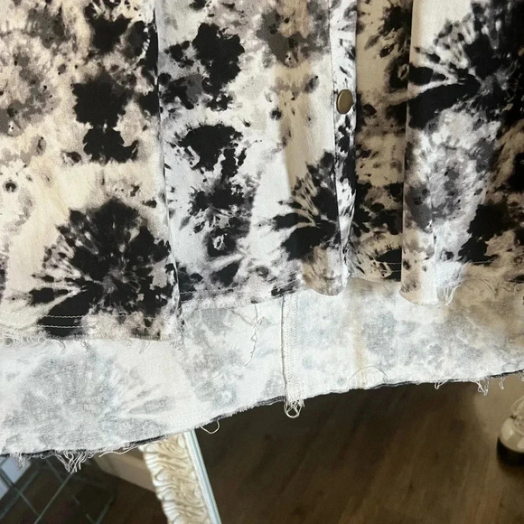 Mudpie • Sterling Tie Dye Shacket - Picture 8 of 11